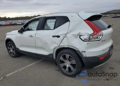2021 Volvo Xc40 T5 Inscription z USA, uszkodzony, nr VIN YV4162UL4M2478514